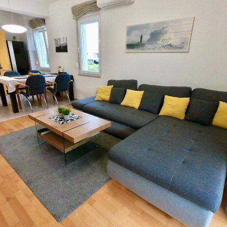 Sunny Apartment By The Beach Kaštel Štafilić 외부 사진
