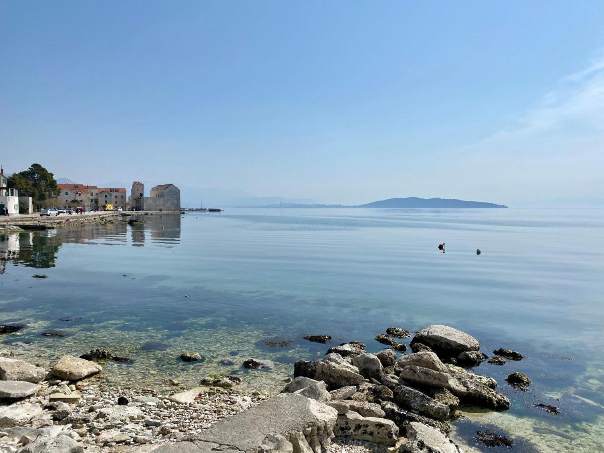 Sunny Apartment By The Beach Kaštel Štafilić 외부 사진