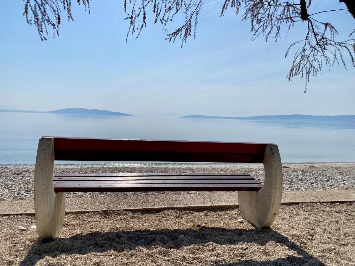 Sunny Apartment By The Beach Kaštel Štafilić 외부 사진