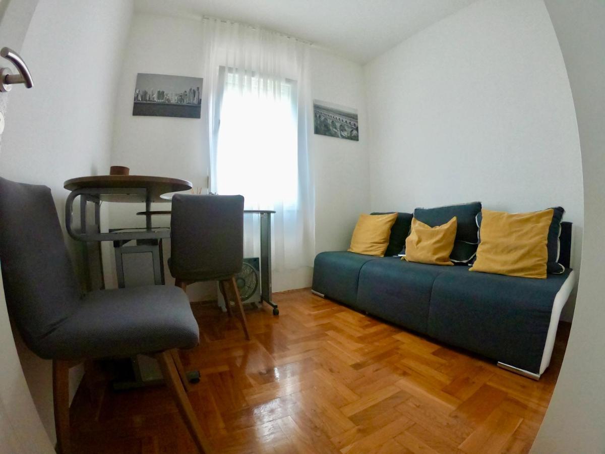 Sunny Apartment By The Beach Kaštel Štafilić 외부 사진